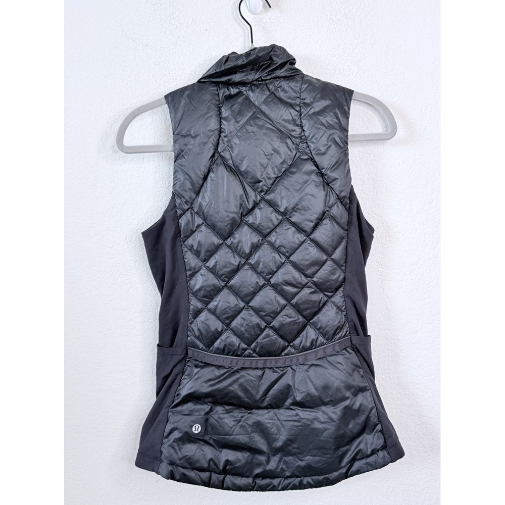 Lululemon Down For A Run Vest Women's 4 Black Quilted Zip Front Outdoor Gorpcore - Picture 5 of 7